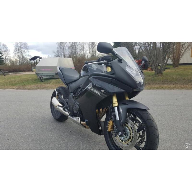 Honda CBR 600 FA i nyskick, ABS. -11