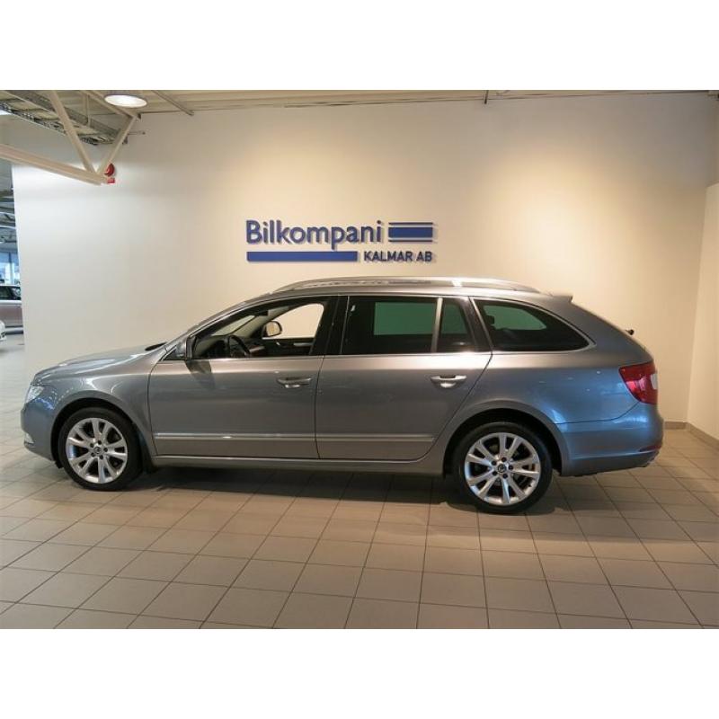 Skoda Superb Combi Elegance TDi 140 DSG 4x4 -11