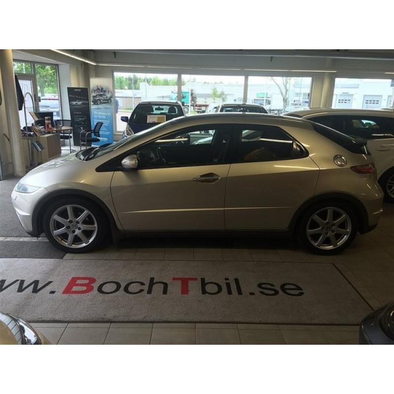 Honda Civic 1.8 Executive 5dr (140hk) -07