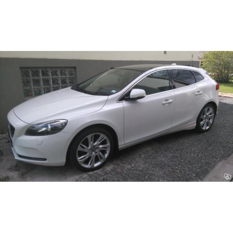 Volvo V40 D3 -13