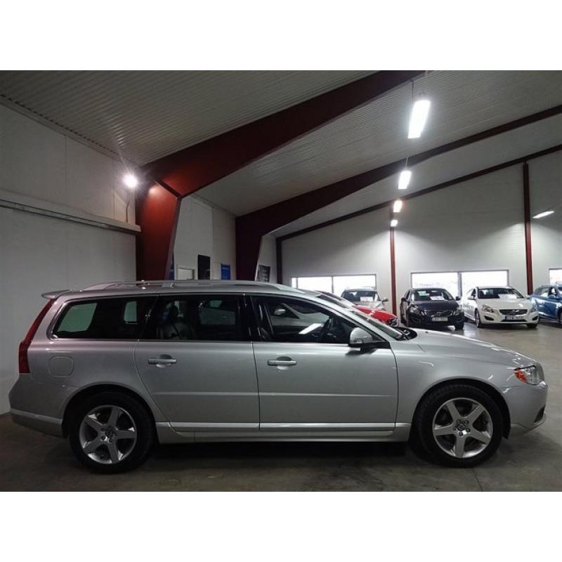 Volvo V70 2,4D Summum Kampanj 1,95% -10