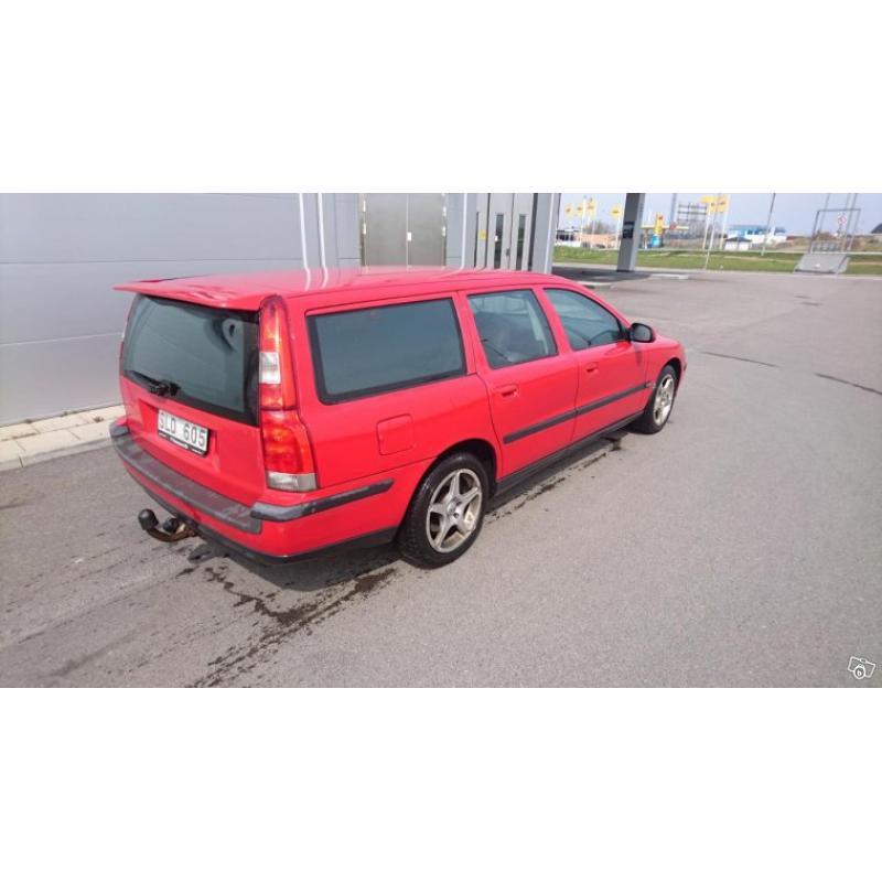 Volvo V70 2,4 140HK -01