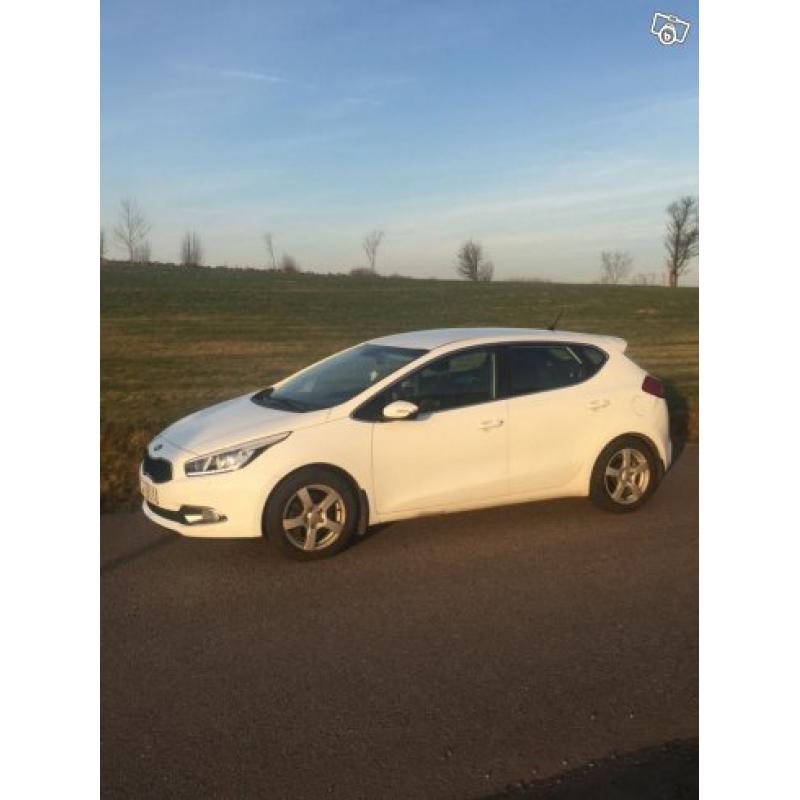 KIA Ceed 1.6 CRDi 5dr (128hk) -13