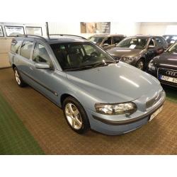 Volvo V70 2,4 -04