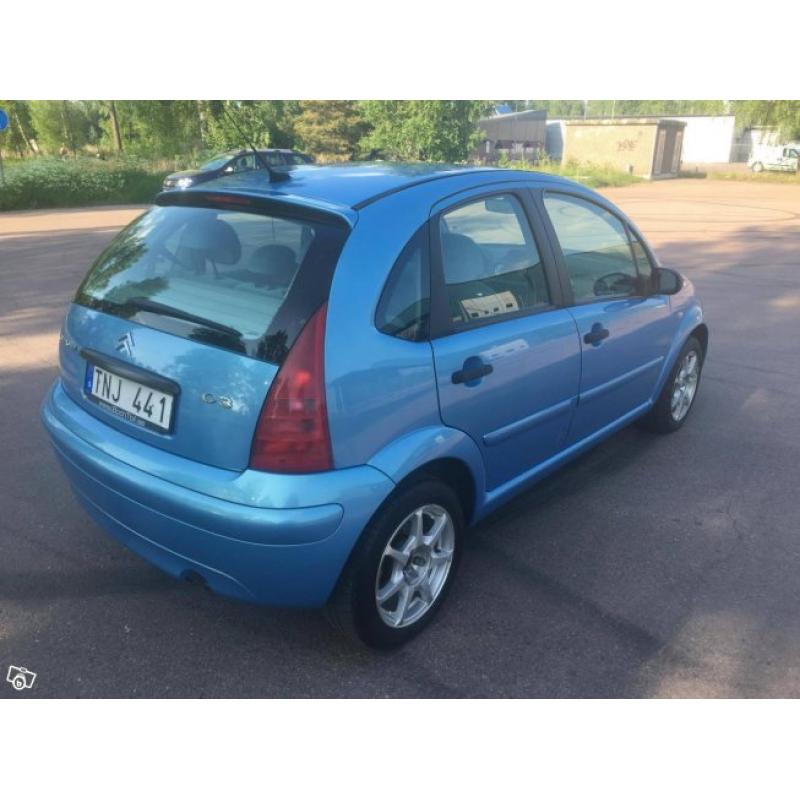 Citroen C3 1,6 nybesiktad låga mil -02