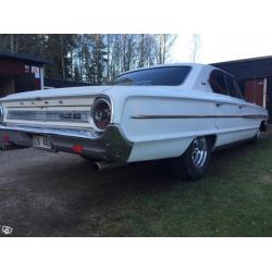 Ford galaxie 4d HT -64