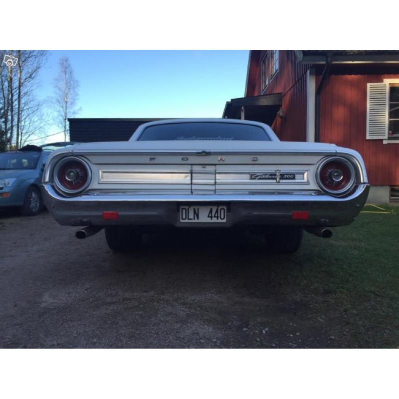 Ford galaxie 4d HT -64