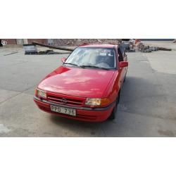 Opel astra års 92 -92