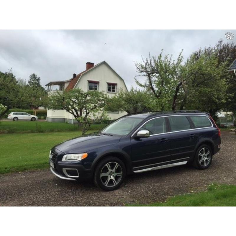 Volvo XC70 D3 FWD Aut Summum Navi -12