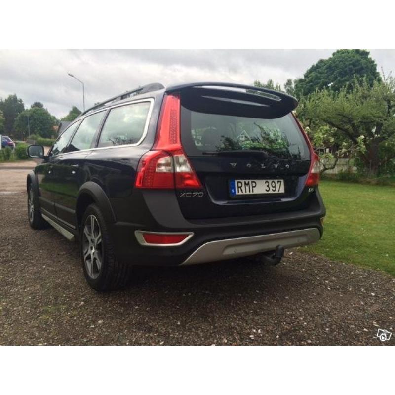 Volvo XC70 D3 FWD Aut Summum Navi -12