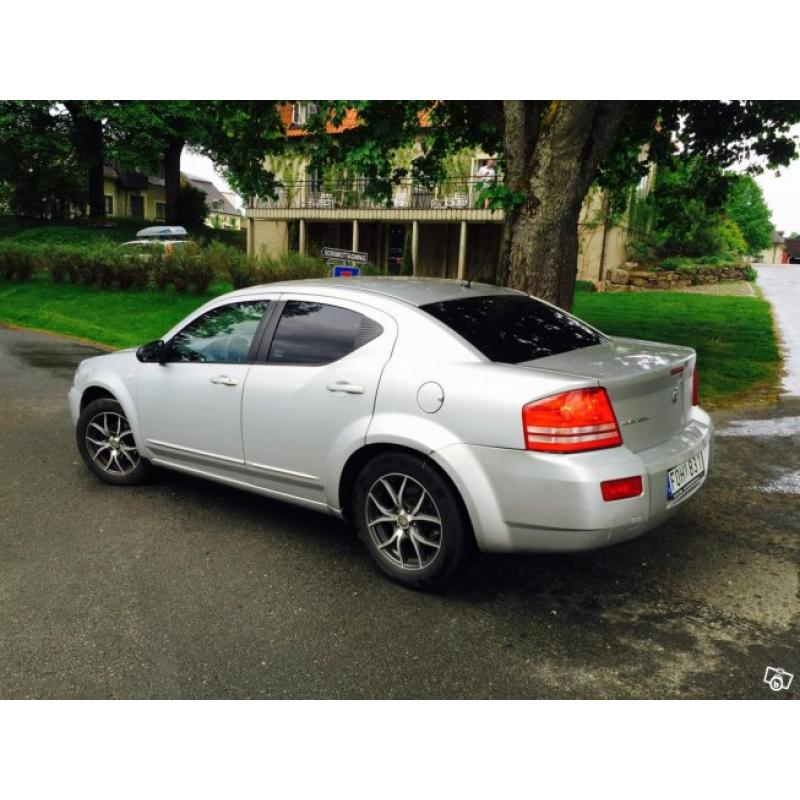 Dodge Avenger få mil, 2ägare ny skatt+besk -07