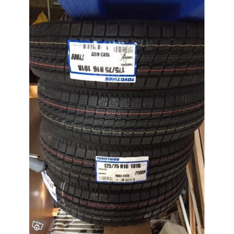 Nya Toyo 175/75 R16 C