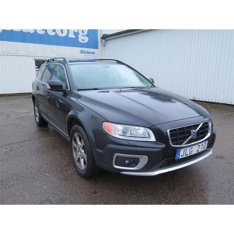 Volvo XC70 II D5 AWD Summum -08