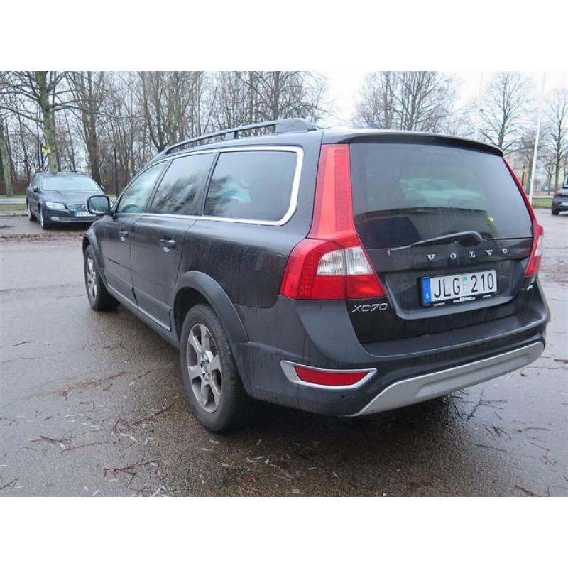 Volvo XC70 II D5 AWD Summum -08