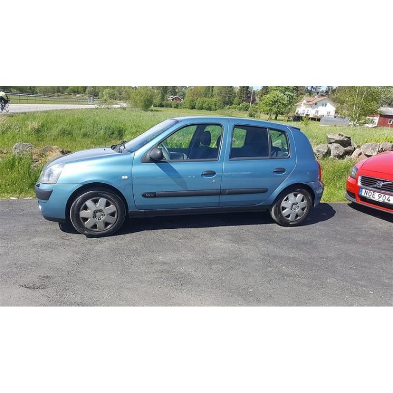 Renault Clio 1,2 AC 5D Nybesiktigad -05