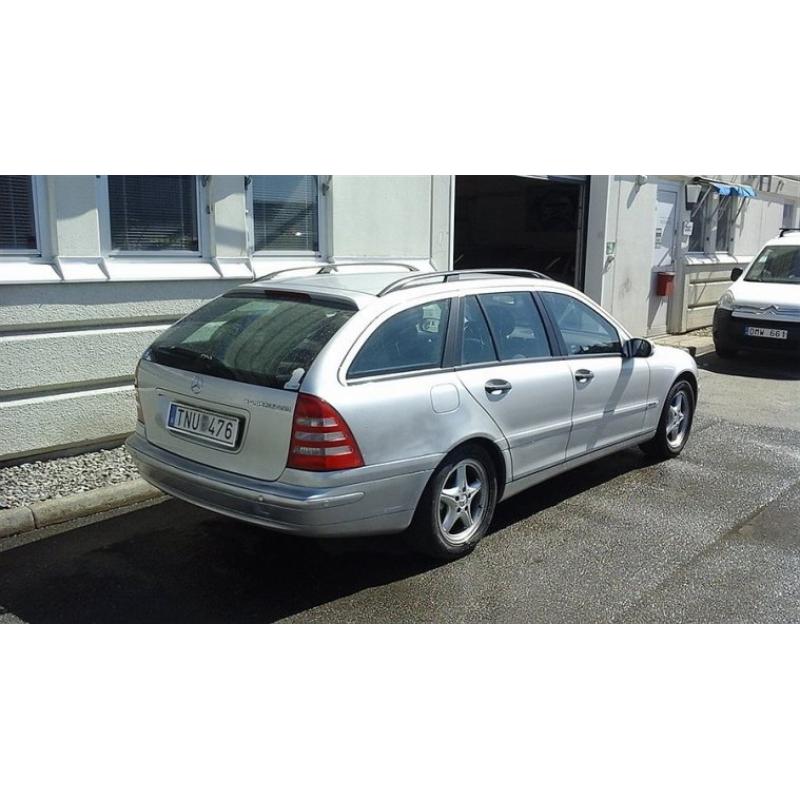 Mercedes-Benz C 180 Classic -03