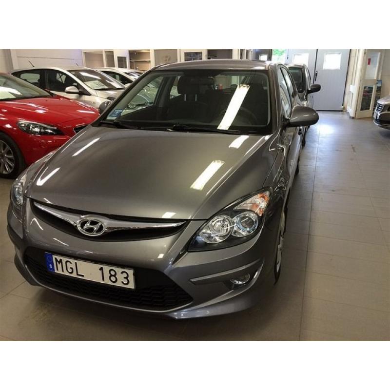 Hyundai i30 1.6 CRDi M6 e-BasePlus -12