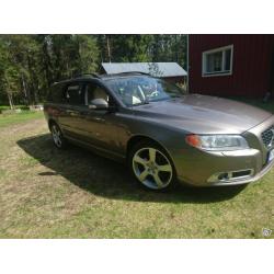 Volvo V70II D5 185hk -08