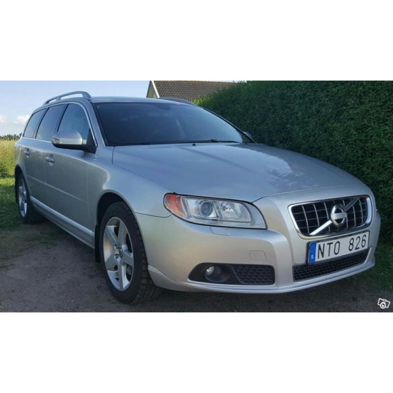 Volvo v70 summum. Mycket välvårdad -10