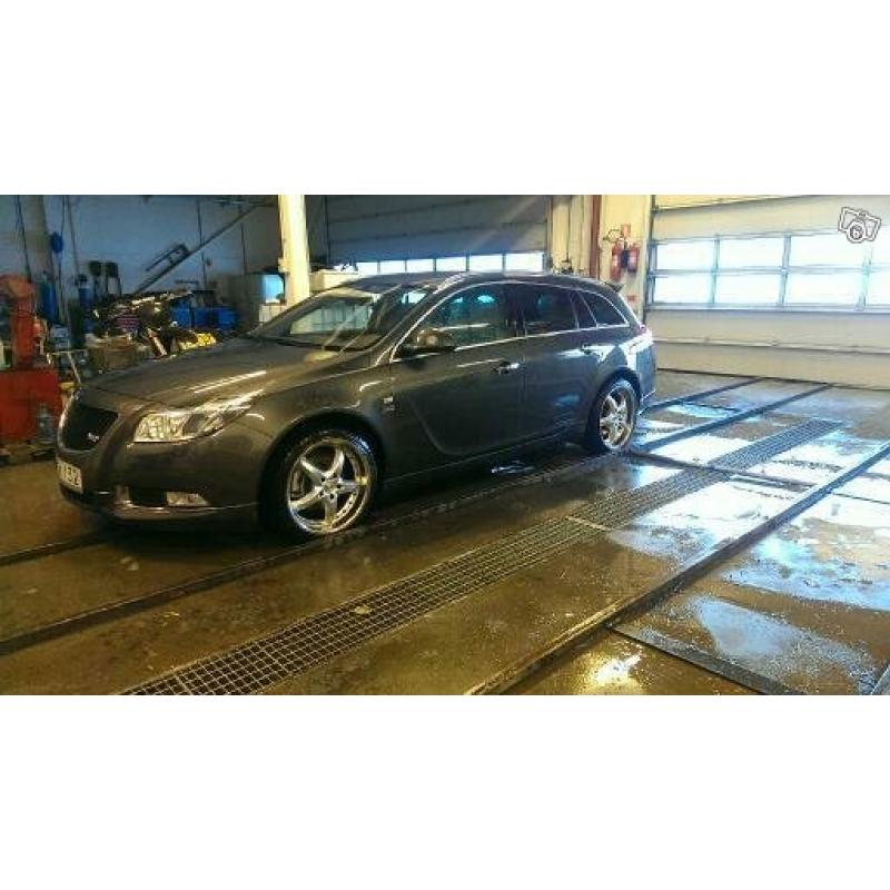 Opel Insignia 2.0T 4x4 OPC-Line VXR 220 HK -09