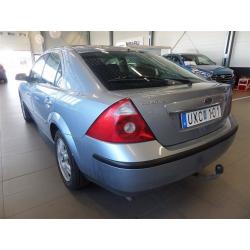 Ford Mondeo Ghia 145 hk -04