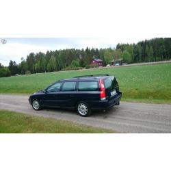 Volvo V70 D5 -06