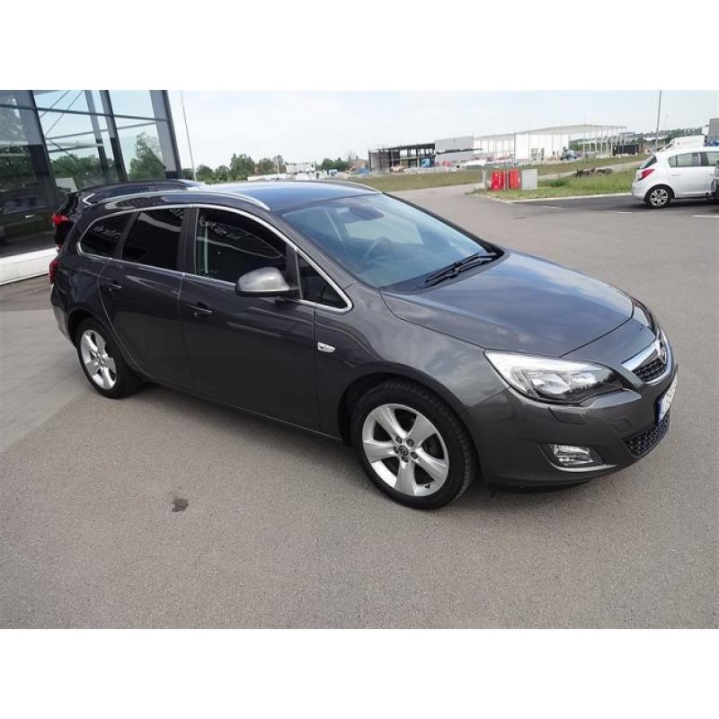 Opel Astra 1.4 Turbo Sports Tourer (140hk) -11