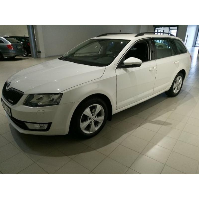 Skoda Octavia Combi AMBIENTE GREENLINE TDI 11 -14