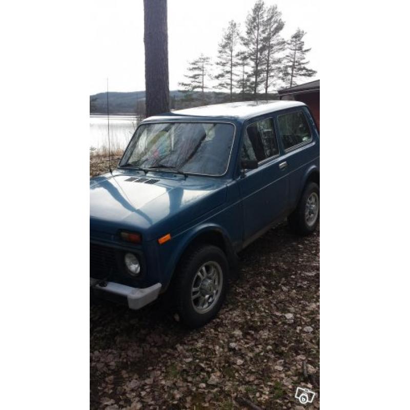 Lada Niva 4x4 -05