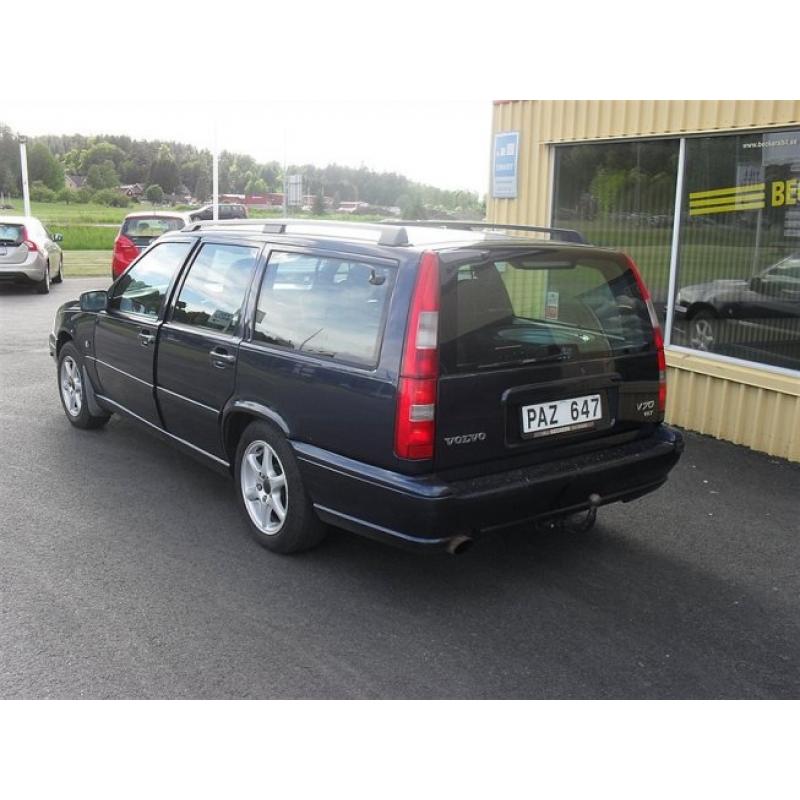 Volvo V70 2.4 170 HK -00