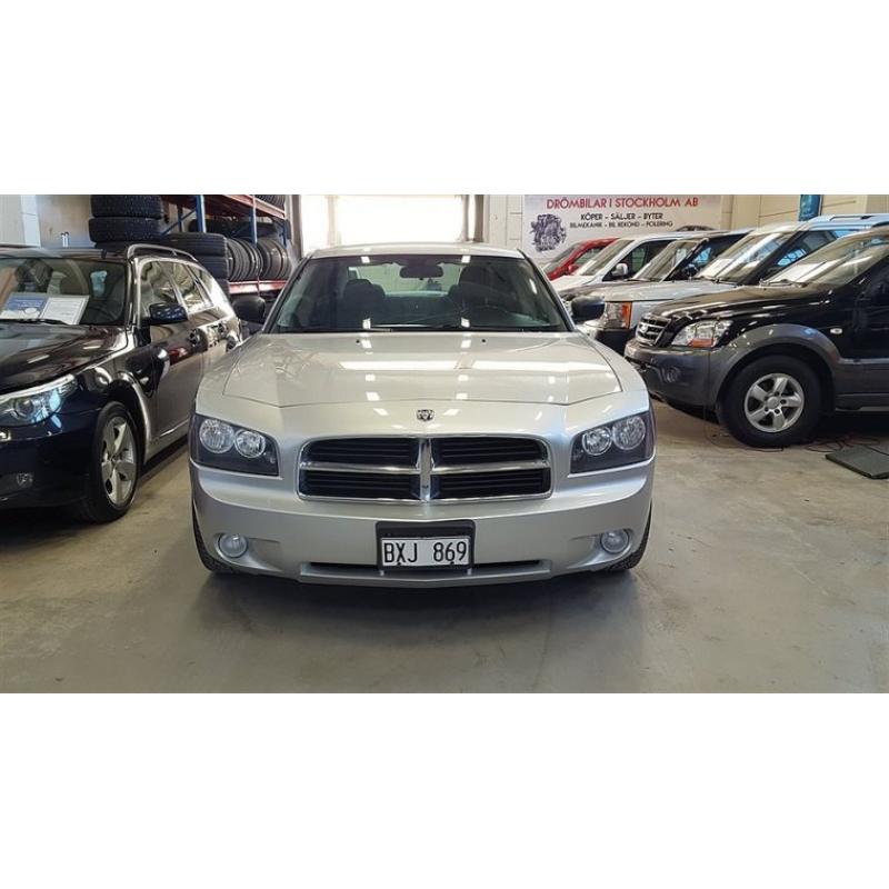 Dodge Charger 3.5 SXT 253HK/AUTO/8100MIL -07