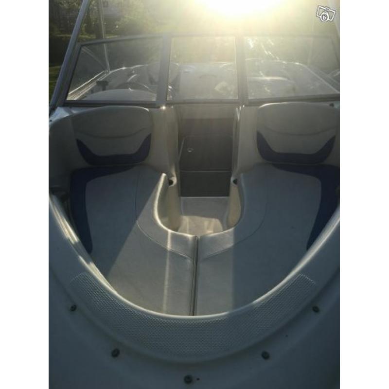 Bayliner Bowrider 175 GT -06 + 80 km trailer