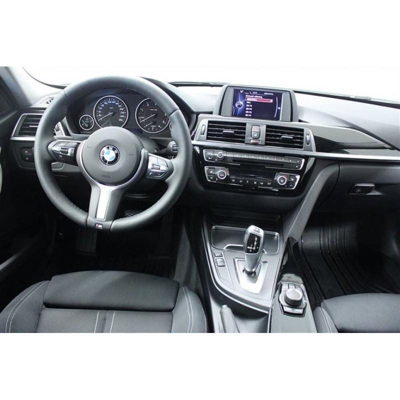 BMW 320 d xDrive Touring Model Sport, Automat -16