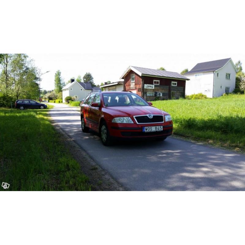 Skoda Octavia II 1,6 Kombi -05