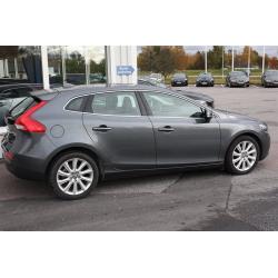 Volvo V40 D2 Summum DS VOC Keyless m m -14