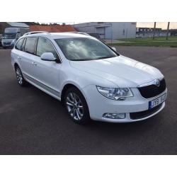 Skoda Superb COMBI ELEGANCE TDI 140 AUT -11