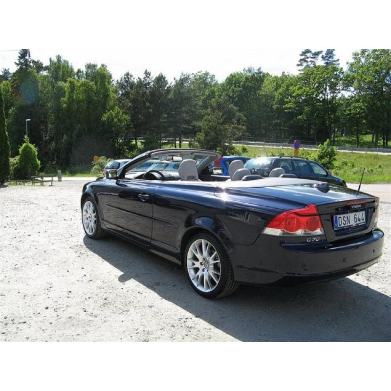 Volvo C70 2,4 170 Aut Momentum -06