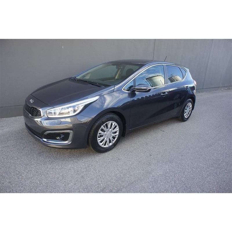 Kia Cee´d 1,6 CRDI Eco UEFA Edition / Miljöbi -16