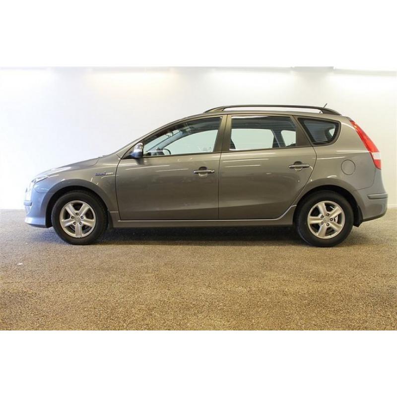 Hyundai i30 Ki 1.6 CRDi M6 e-Sense *1,95% rän -12