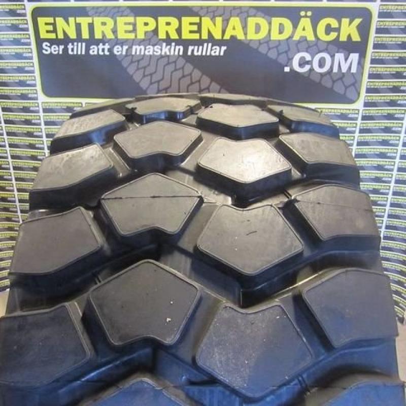 Hilo B02S** L3/E3 600/65R25 entrerpenad däck