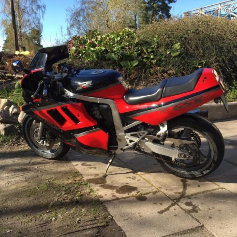 Suzuki GSX1100R -89