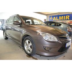 Hyundai i30 1,6 CRDi -11