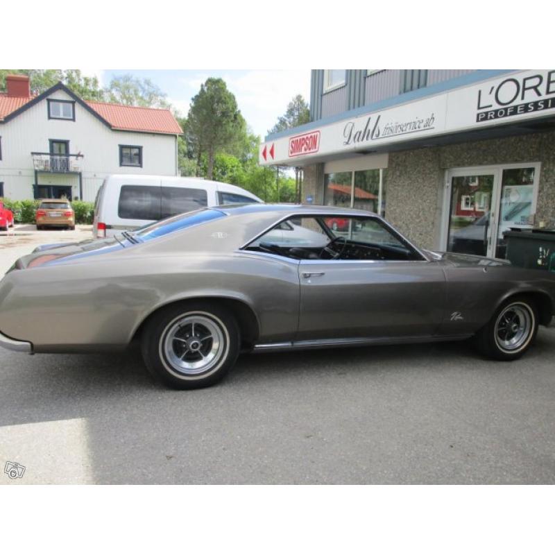 Buick Riviera HT 430 Nybesiktad,