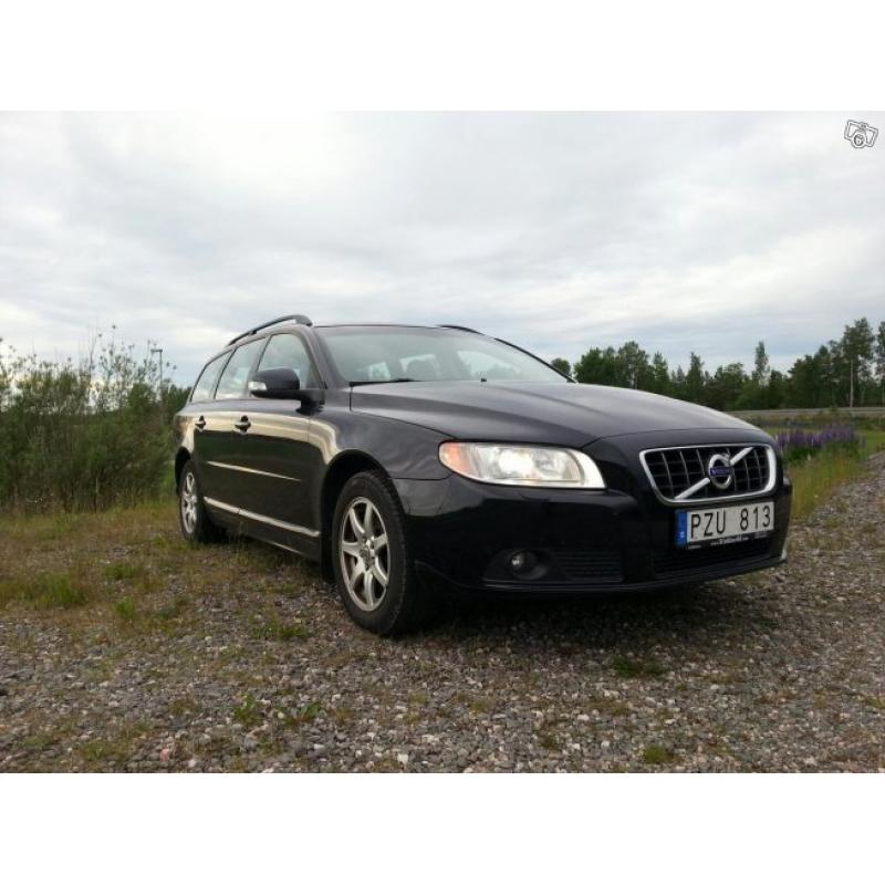 Volvo v70 2,4D Momentum -08