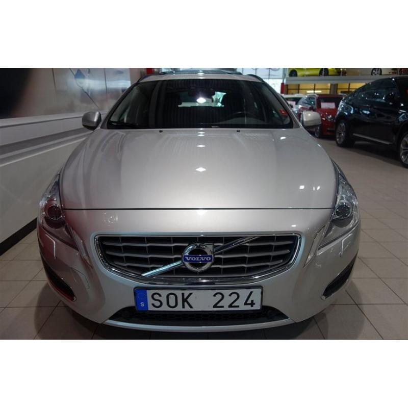 Volvo V60 D4 163 S/S Momentum DE VOC -13