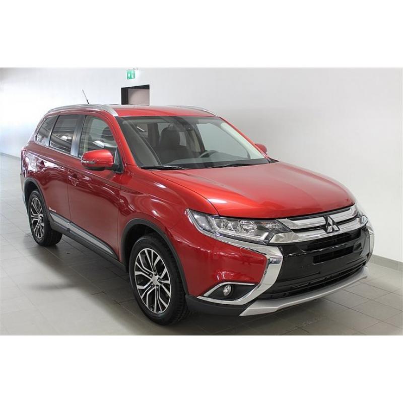 Mitsubishi Outlander 2.0 4WD Automat Business -16