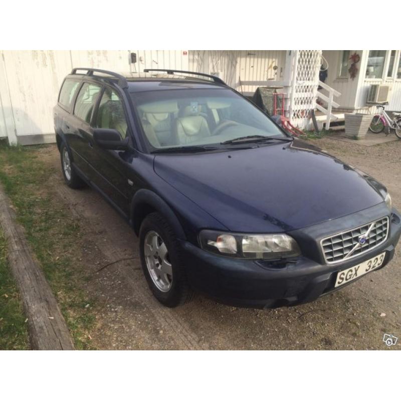 Volvo Xc70 -01