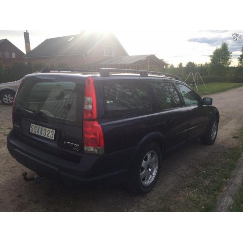 Volvo Xc70 -01