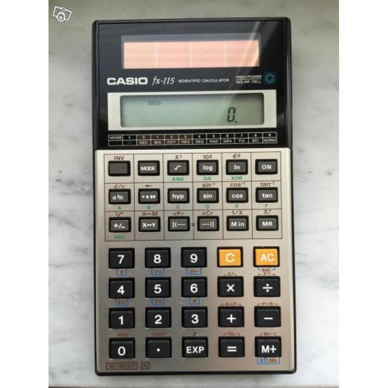 Casio solcellsdriven miniräknare.