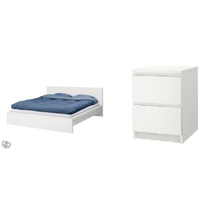 IKEA Malm sängstomme + sängbord